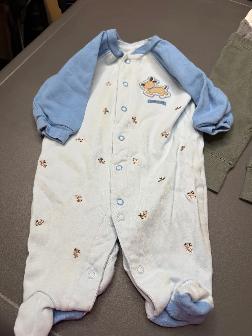 Infant bundle. Size: 0-3months.